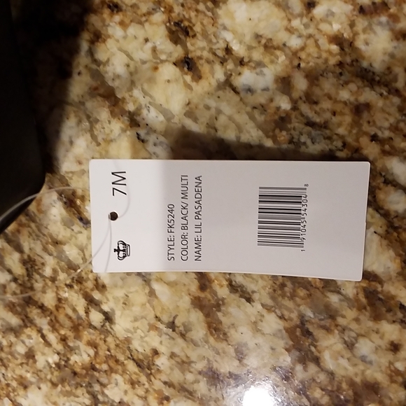 Juicy Couture - Picture 16 of 16